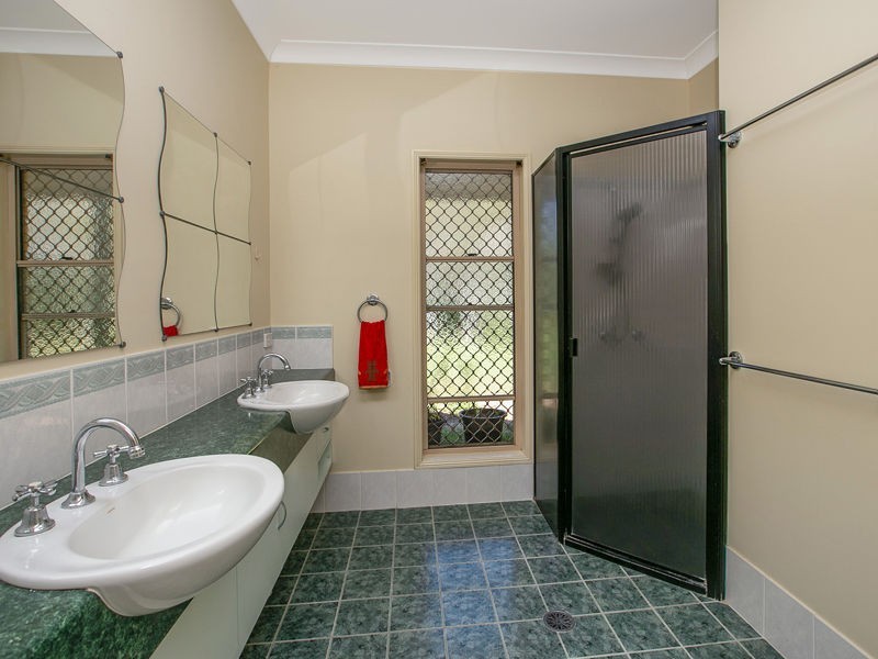21 Thornton Drive, Thornlands QLD 4164