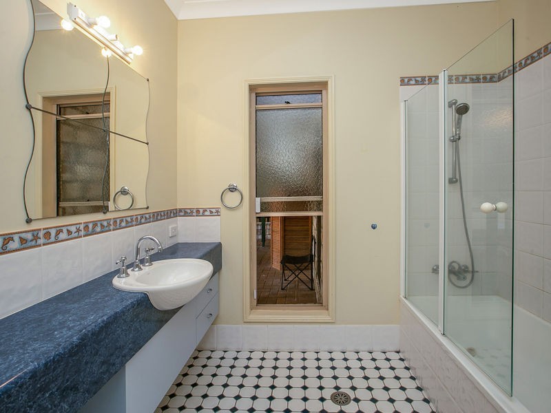 21 Thornton Drive, Thornlands QLD 4164