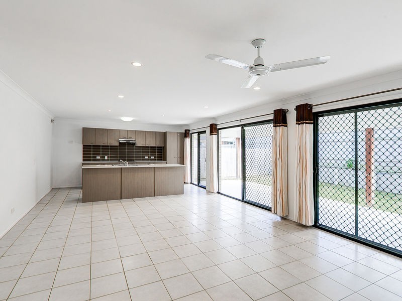 6 Flametree Crescent, Berrinba QLD 4117