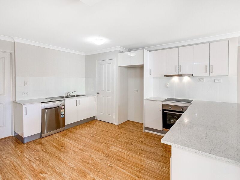 2 Starshine Street, Meadowbrook QLD 4131