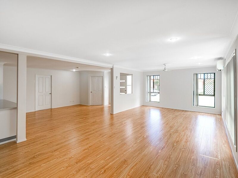 2 Starshine Street, Meadowbrook QLD 4131