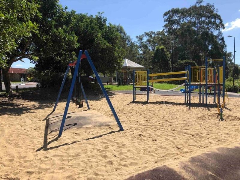 2 Starshine Street, Meadowbrook QLD 4131