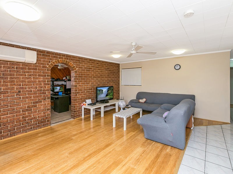 25 Ballater Street, Sunnybank Hills QLD 4109