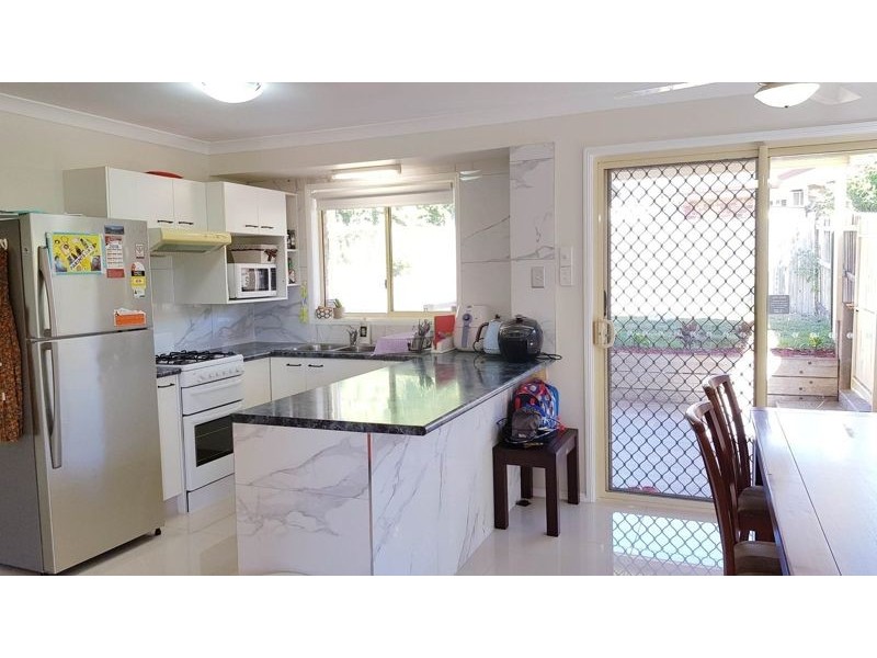 26 Sonorous Close, Regents Park QLD 4118
