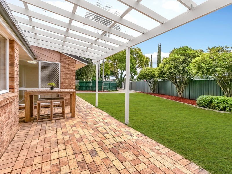 28 Pinewood Court, Algester QLD 4115