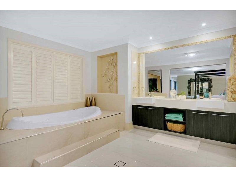 9-11 Denton Court, Daisy Hill QLD 4127