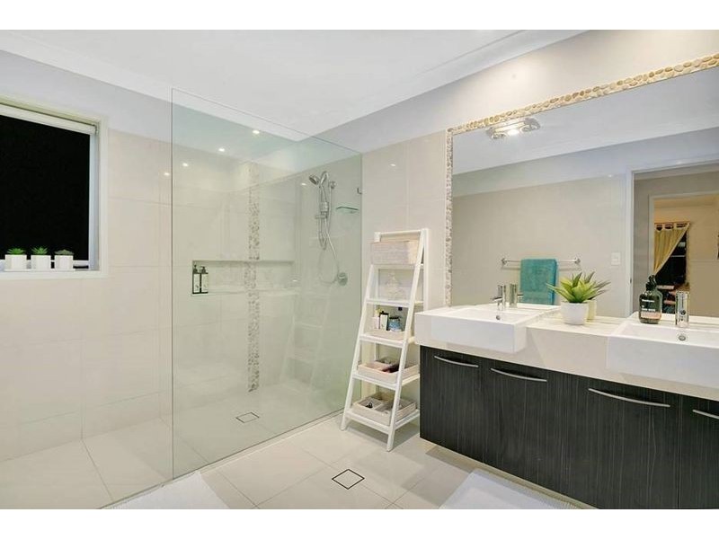 9-11 Denton Court, Daisy Hill QLD 4127