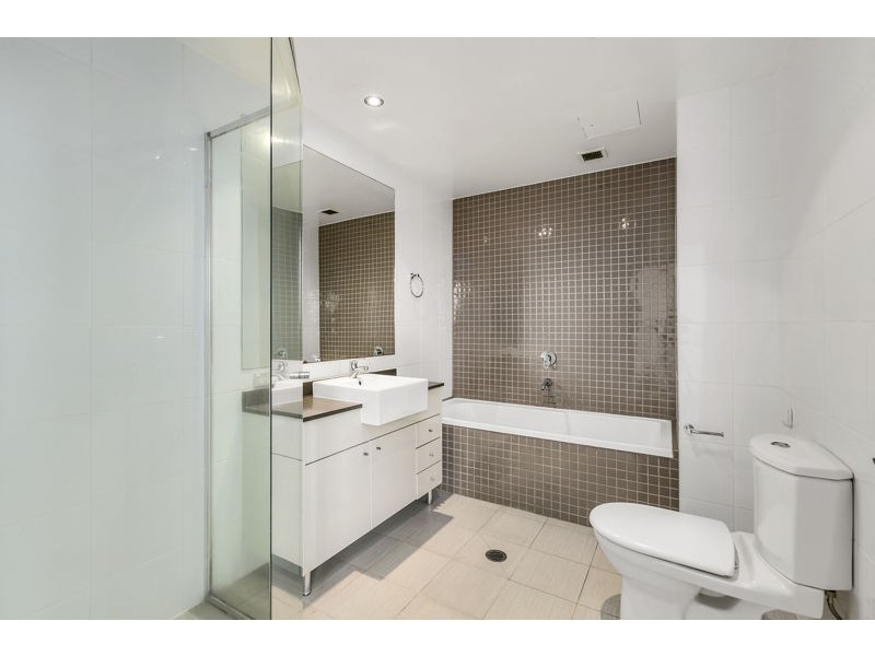 1302/4 Como Cresent, Southport QLD 4215