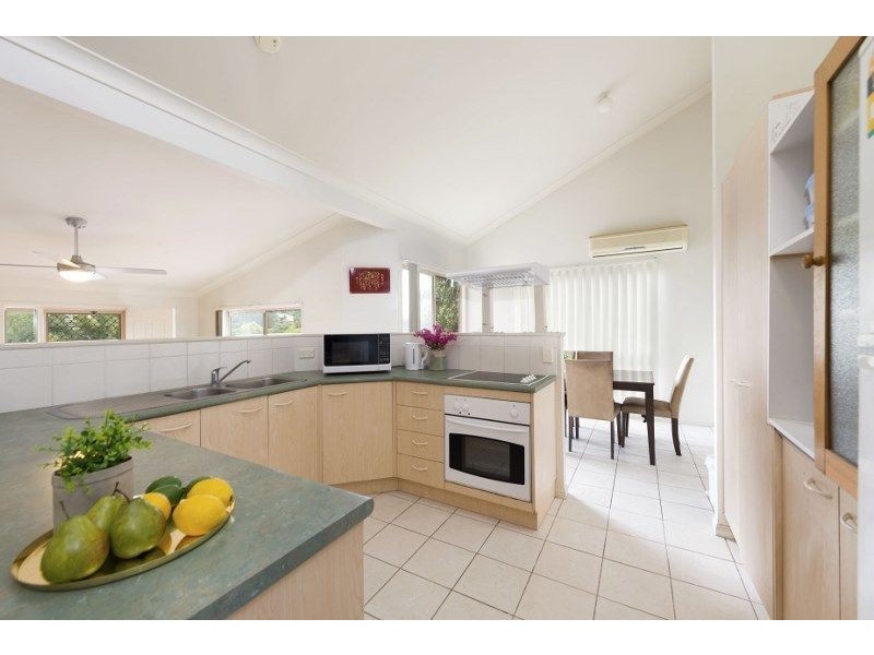 13 Madison Place, Carina QLD 4152