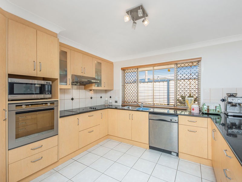 16 Orchid Place, Calamvale QLD 4116