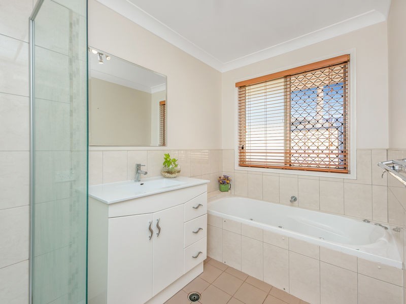 16 Orchid Place, Calamvale QLD 4116