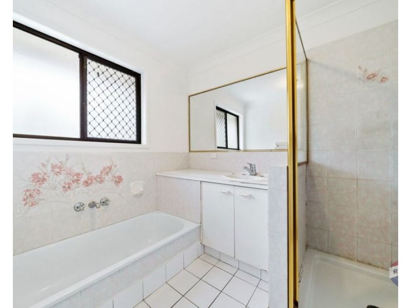 15 Roosevelt Drive, Stretton QLD 4116