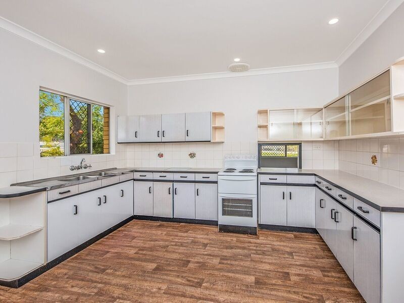 626 Kessels Road, Macgregor QLD 4109