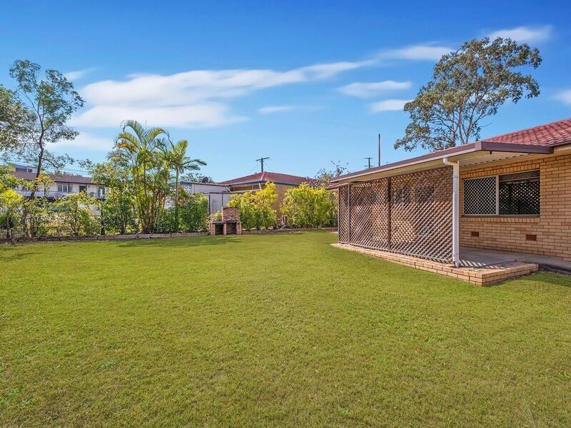 626 Kessels Road, Macgregor QLD 4109