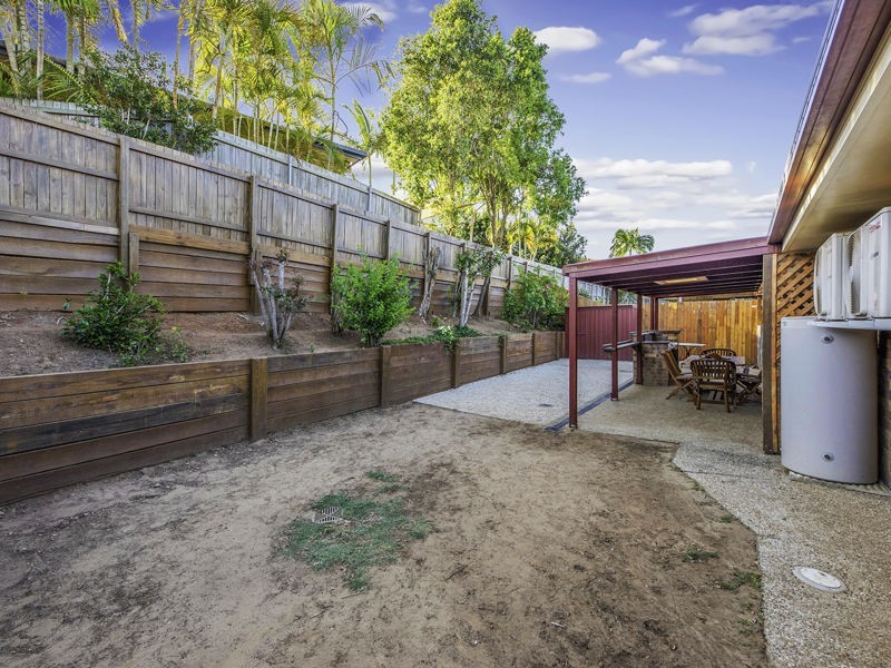 5 Raymond Road, Eight Mile Plains QLD 4113