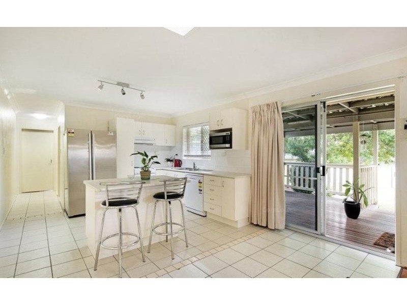 39 Lenore Crescent, Springwood QLD 4127