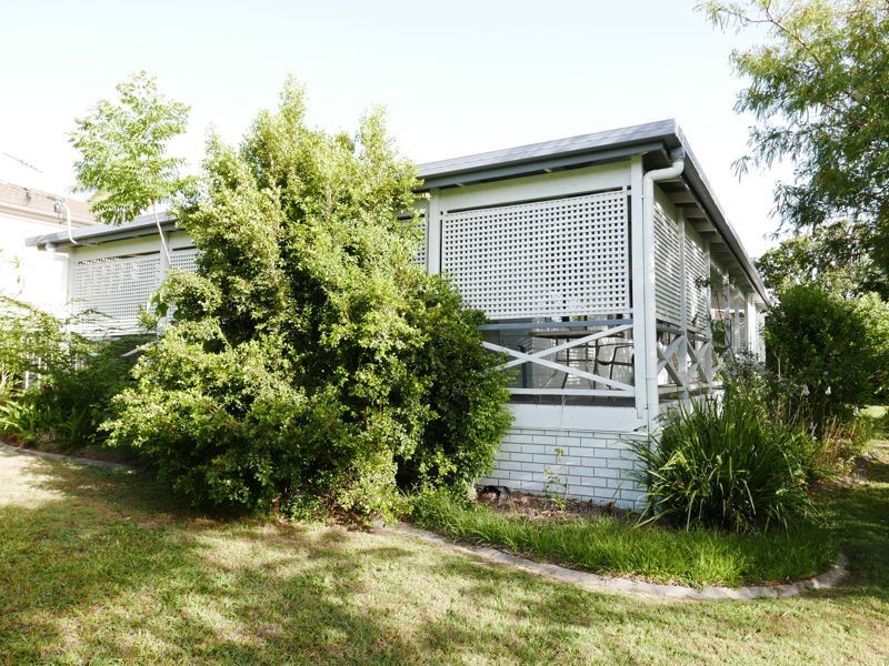 2 Lorimer Street, Springwood QLD 4127