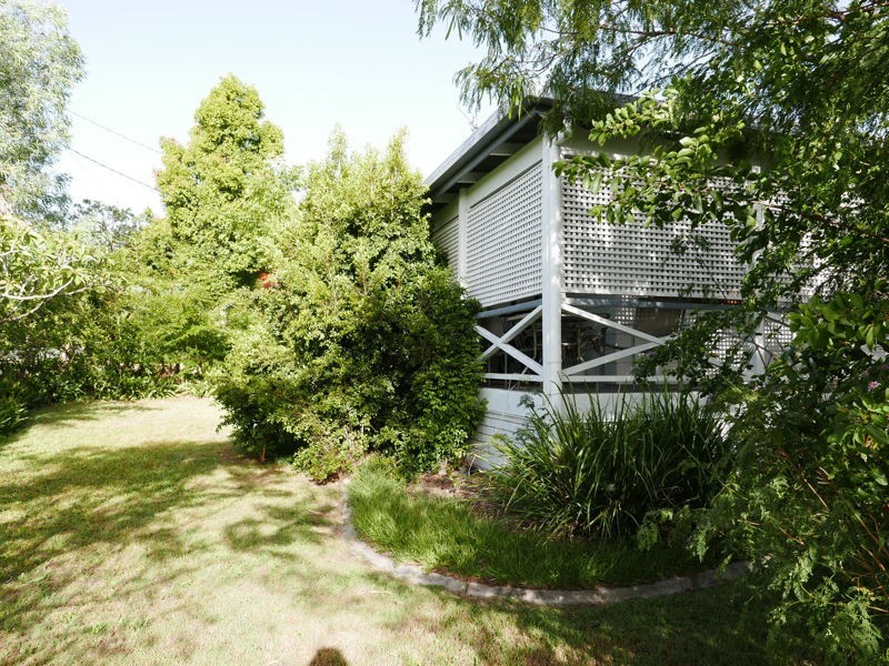 2 Lorimer Street, Springwood QLD 4127