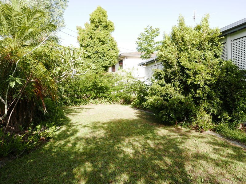 2 Lorimer Street, Springwood QLD 4127
