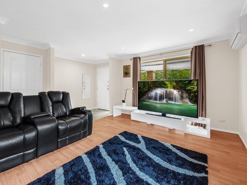 6 Federation Drive, Hillcrest QLD 4118