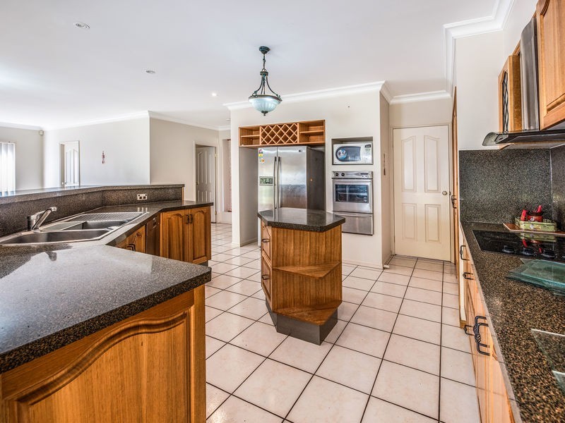 25 Kensington Way, Sunnybank Hills QLD 4109