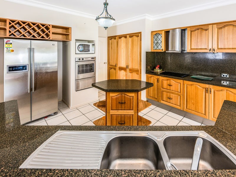25 Kensington Way, Sunnybank Hills QLD 4109
