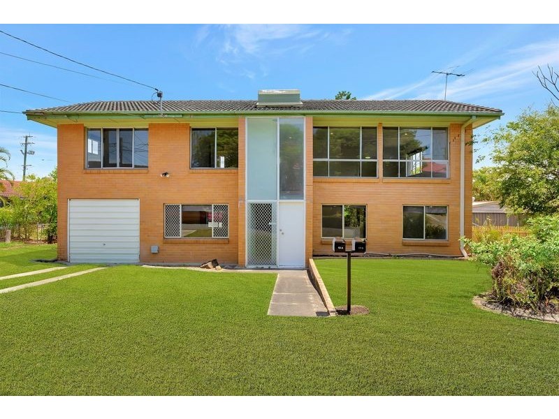 10 Benaud Street, Macgregor QLD 4109