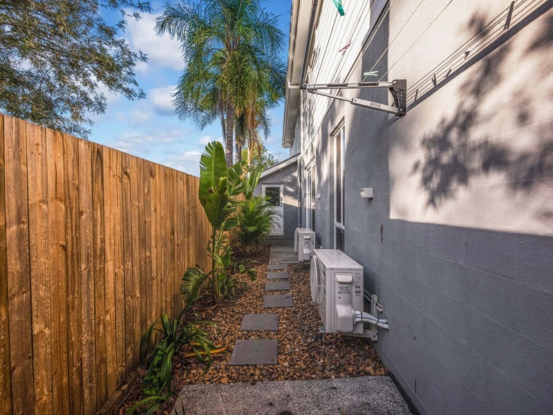 1297 Beenleigh Road, Kuraby QLD 4112