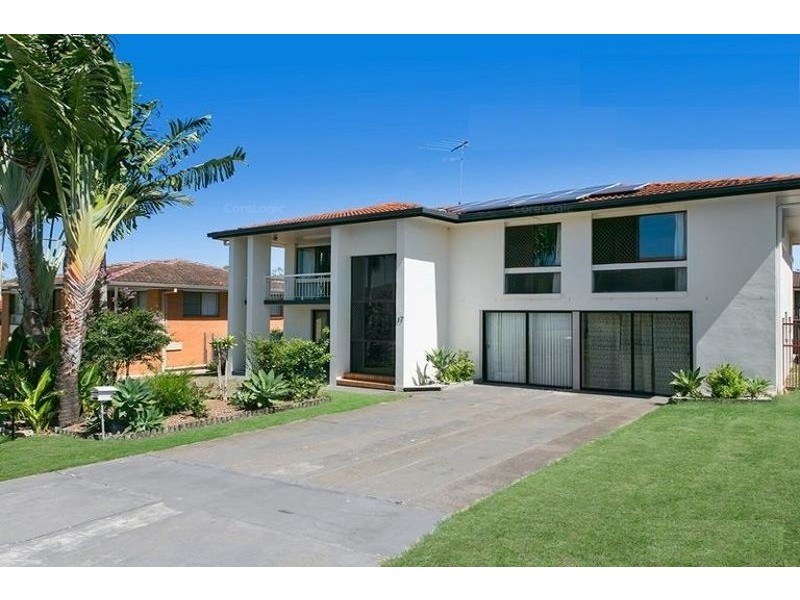 17 Gaillardia st, Macgregor QLD 4109