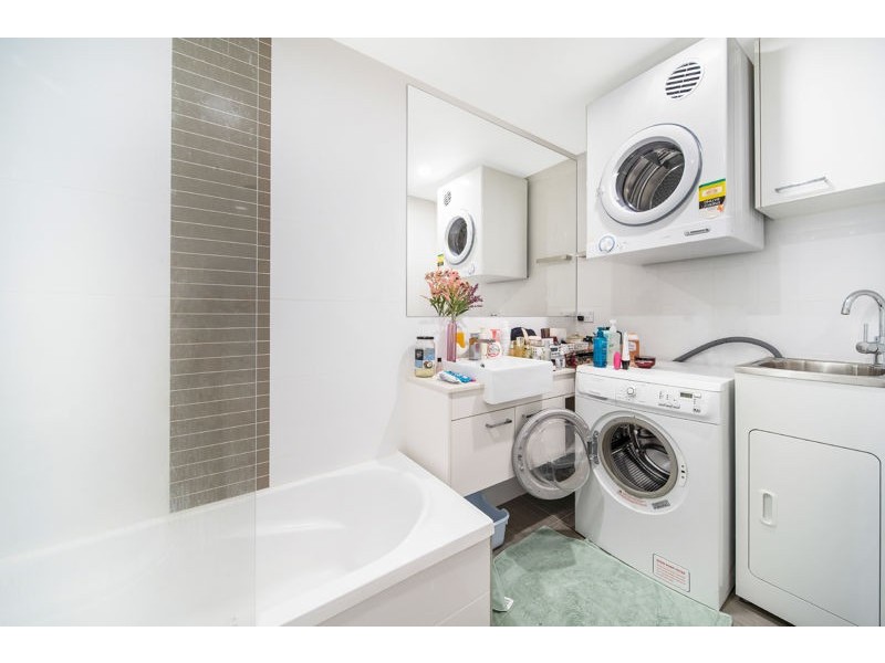 1208/5 Cremin Street, Upper Mount Gravatt QLD 4122