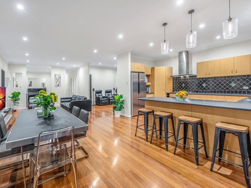 41 Ernest Street, Camp Hill QLD 4152