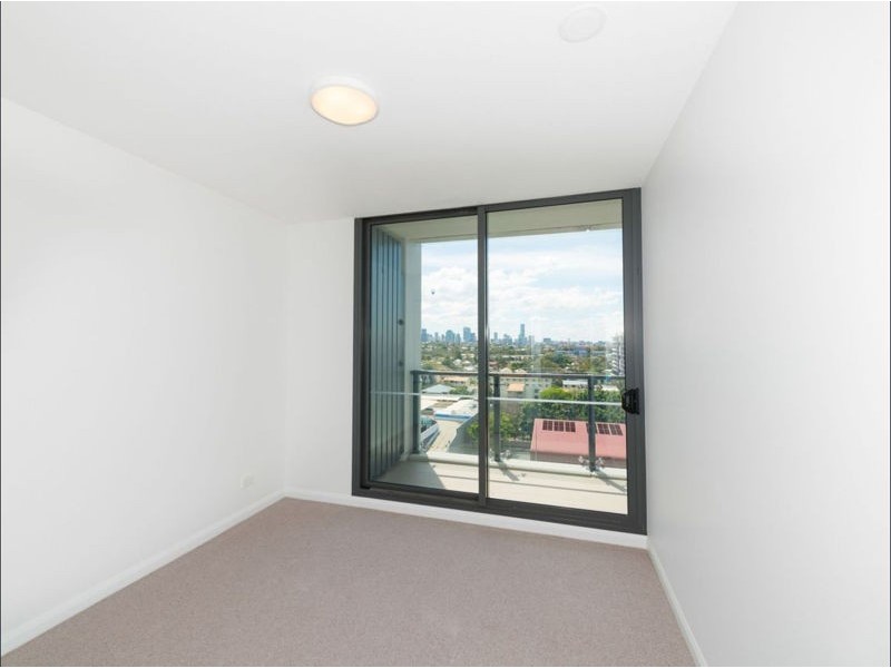 20504/300 Old Cleveland Road, Coorparoo QLD 4151