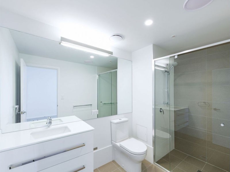 20504/300 Old Cleveland Road, Coorparoo QLD 4151