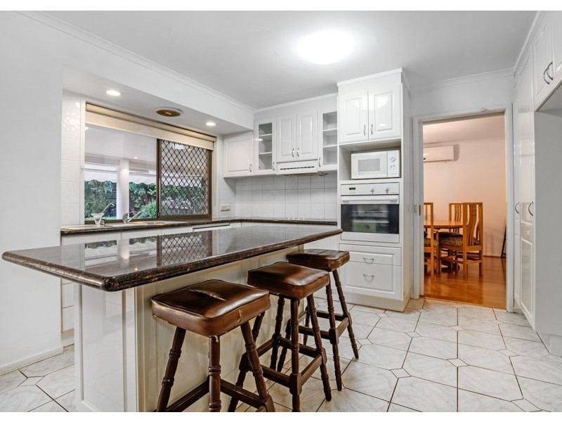 115 Davrod Street, Robertson QLD 4109
