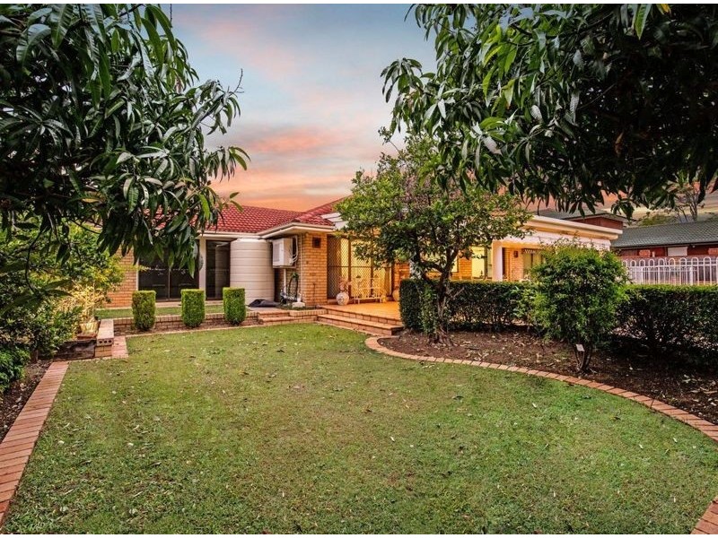 115 Davrod Street, Robertson QLD 4109