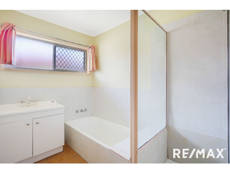 77 Padstow Road, Eight Mile Plains QLD 4113