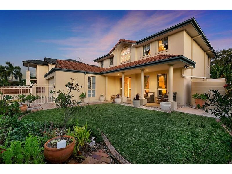 8 Mylonas Court, Sunnybank Hills QLD 4109