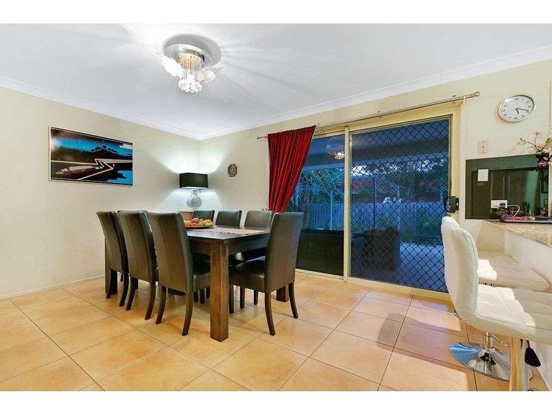 8 Mylonas Court, Sunnybank Hills QLD 4109