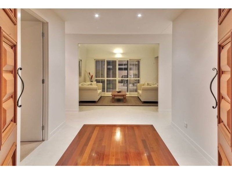 52 Dandelion Street, Eight Mile Plains QLD 4113