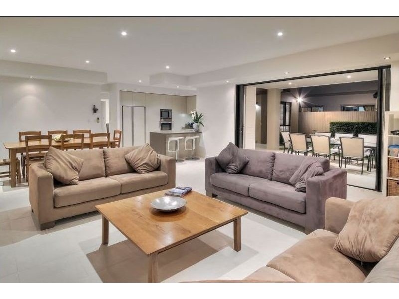 52 Dandelion Street, Eight Mile Plains QLD 4113