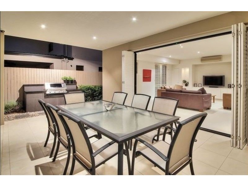 52 Dandelion Street, Eight Mile Plains QLD 4113