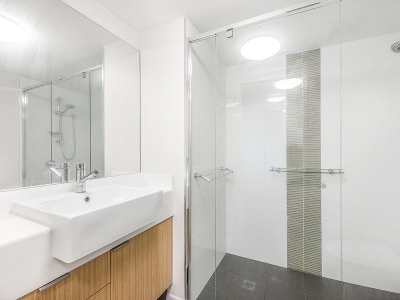 2208/27 Charlotte Street, Chermside QLD 4032