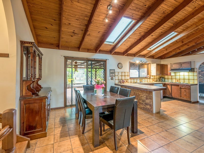 19 Peatmoss Street, Sunnybank Hills QLD 4109