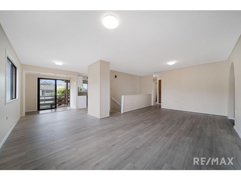 5 Ursula Cresent, Springwood QLD 4127