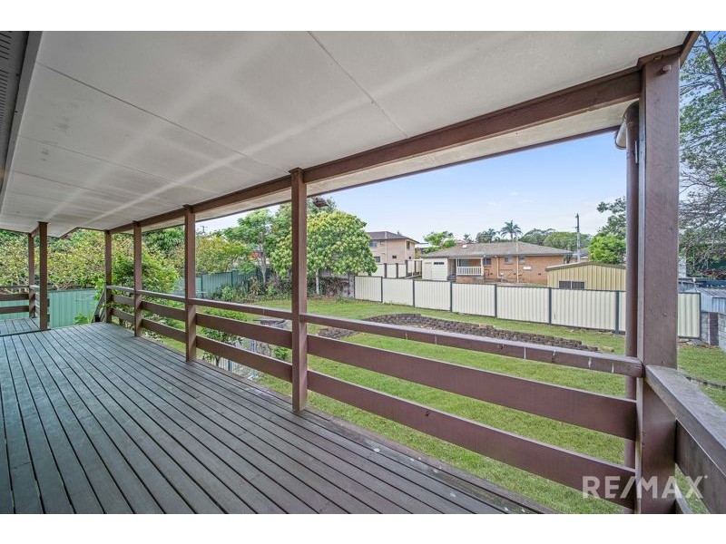 5 Ursula Cresent, Springwood QLD 4127