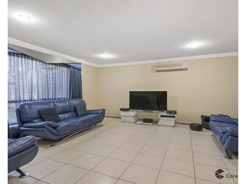 7 Breezeway Court, Kuraby QLD 4112