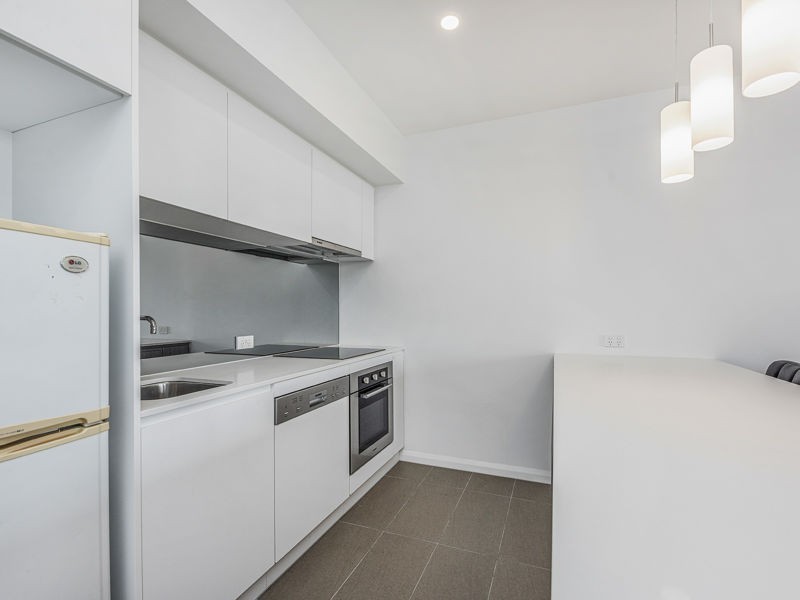 11409/300 Old Cleveland Road, Coorparoo QLD 4151