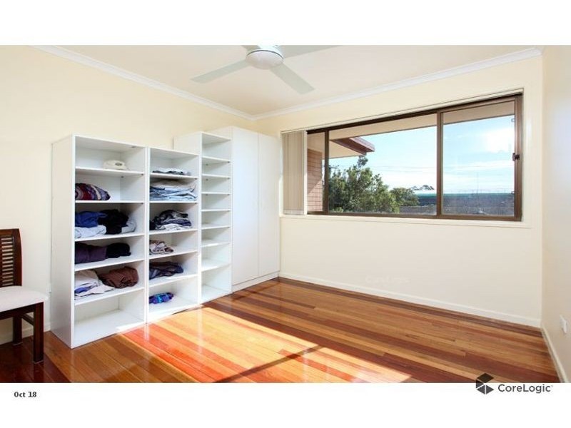 8 McCracken Street, Wishart QLD 4122