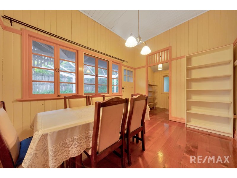 36A Montrose Road, Taringa QLD 4068