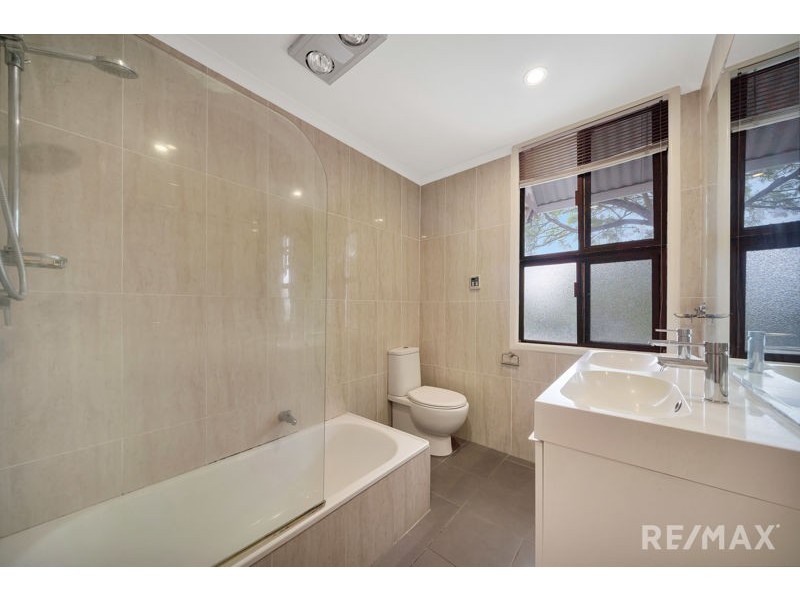 36A Montrose Road, Taringa QLD 4068